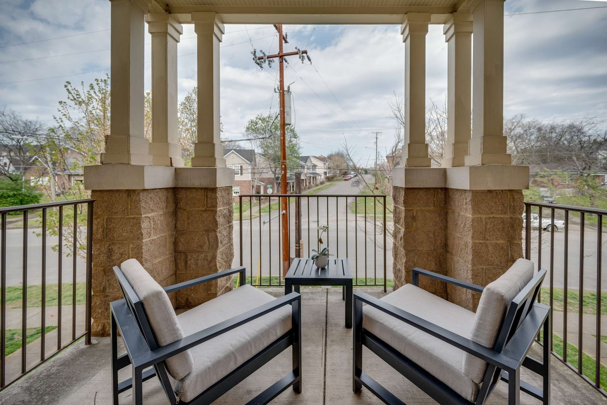 Nashville, TN 37203,3127 Long Blvd #201