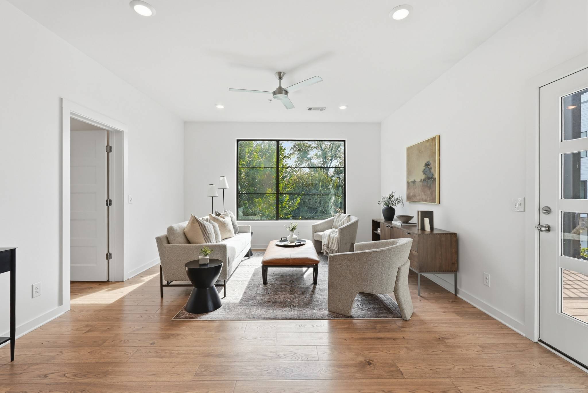 Nashville, TN 37203,1402 Pillow St #207