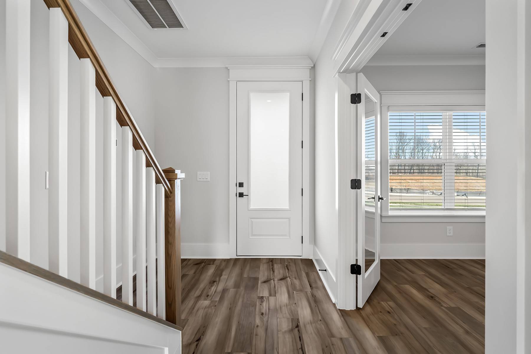 White House, TN 37188,556 Kingwood Lane