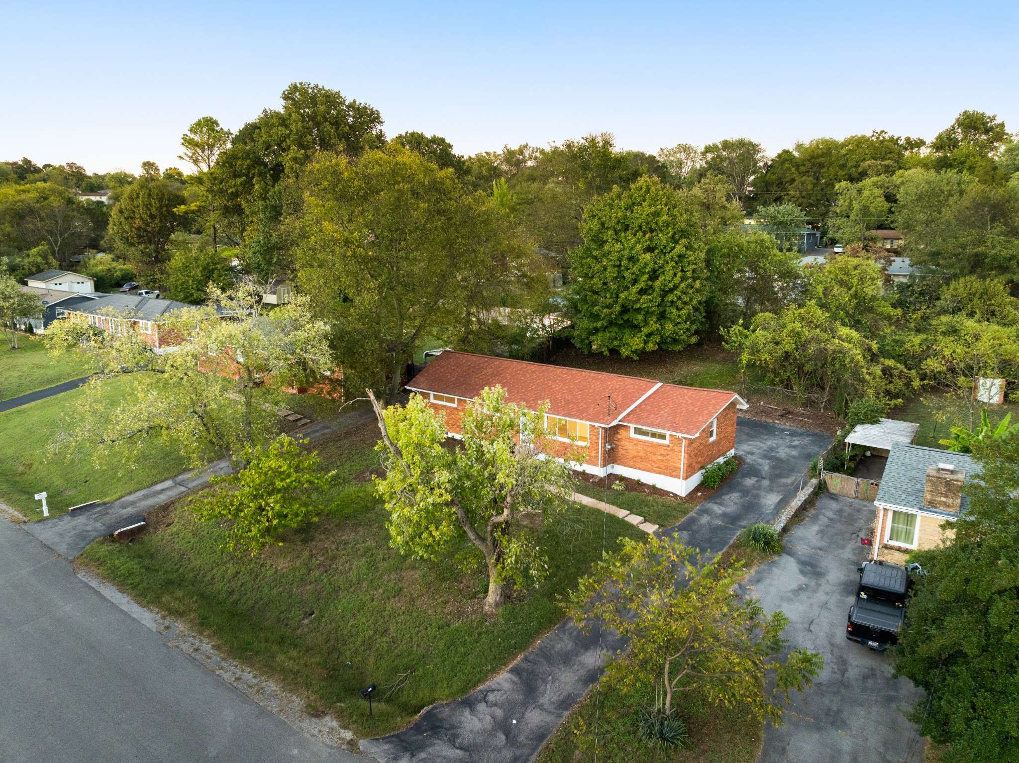 Hermitage, TN 37076,217 Bonnaridge Dr