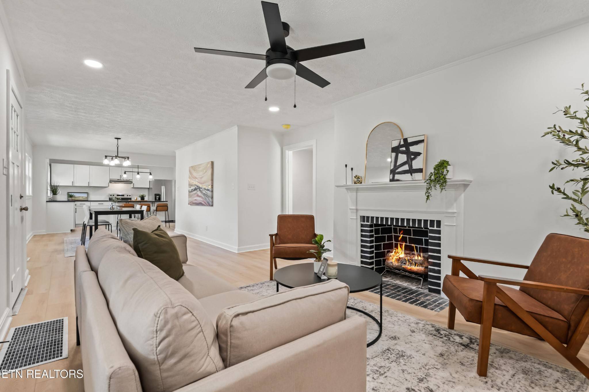 Alcoa, TN 37701,202 Hemlock St