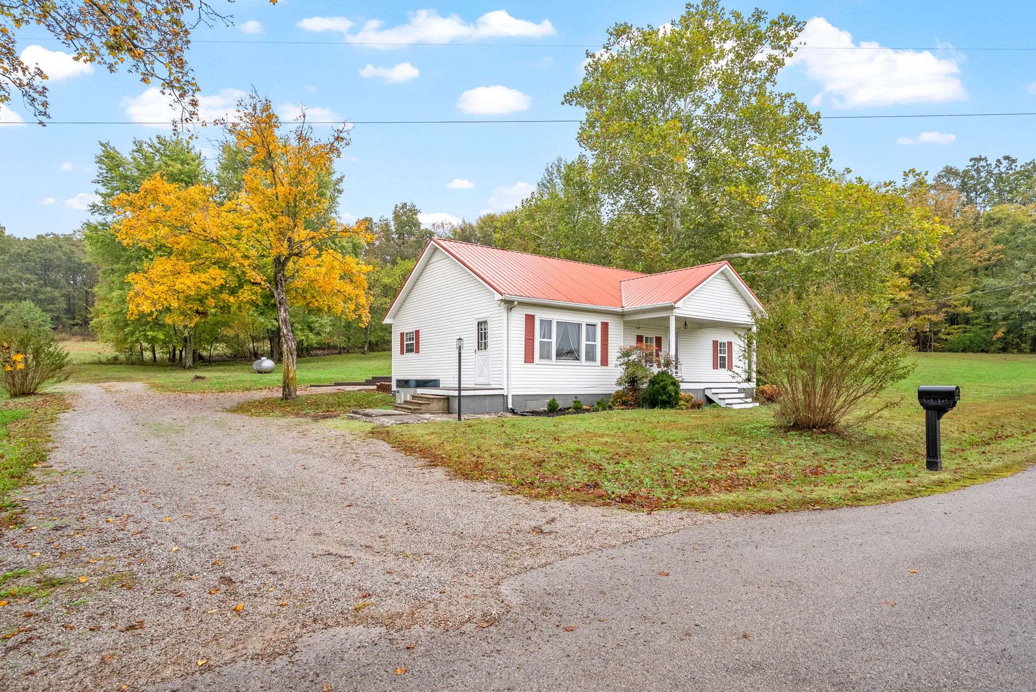 Hopkinsville, KY 42240,150 Gilliland Ln