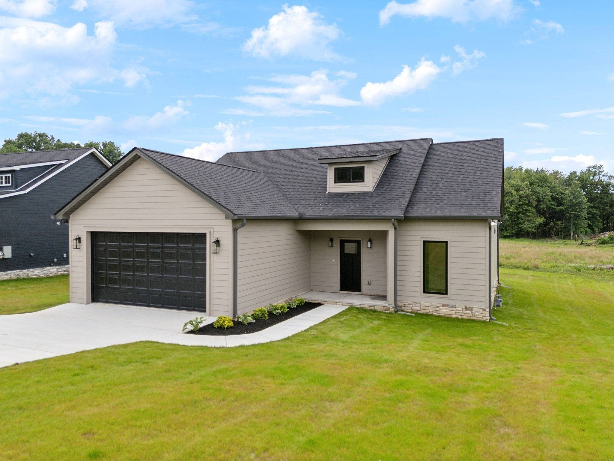 Smithville, TN 37166,815 Oconner St