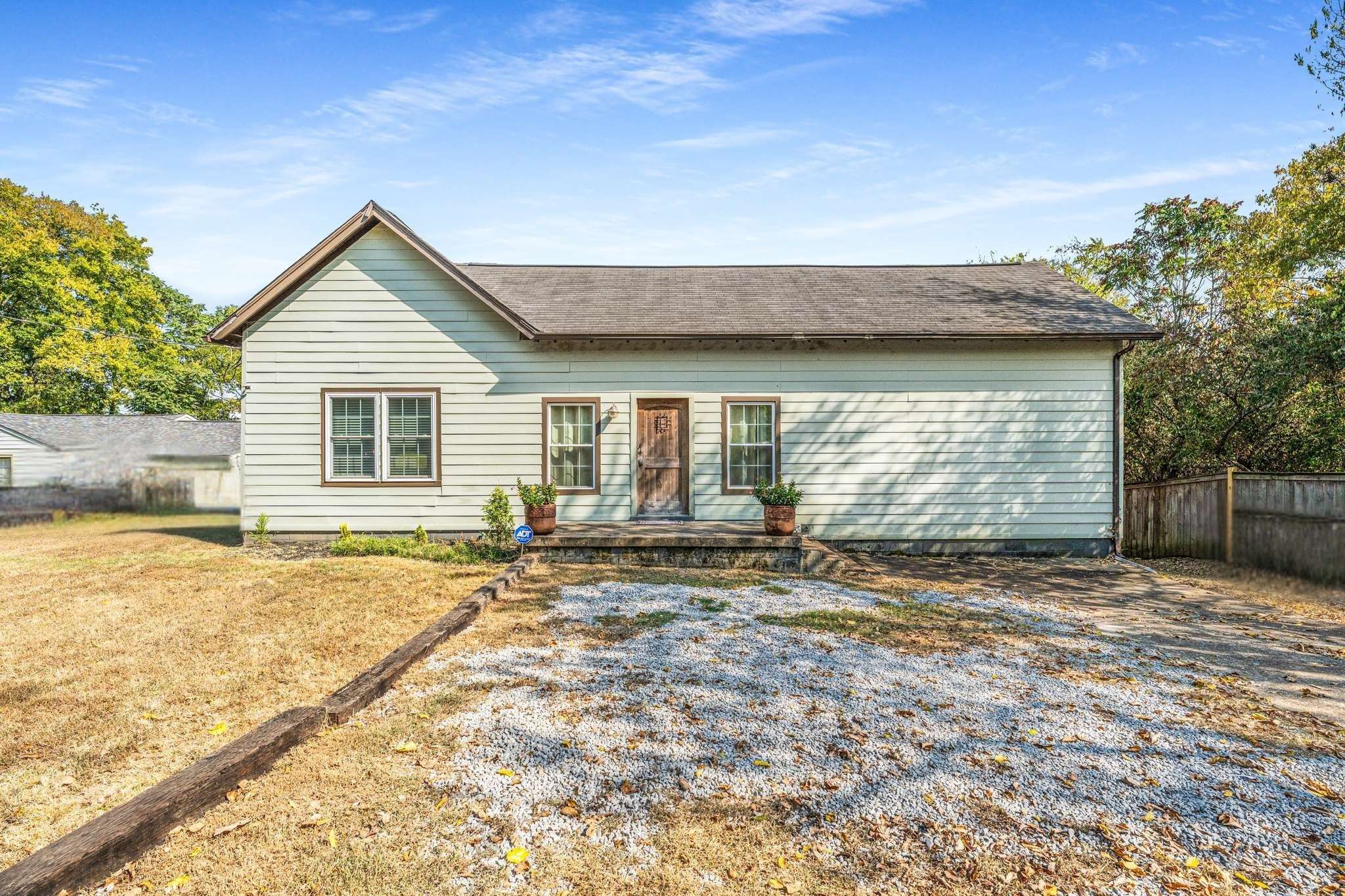 Nashville, TN 37218,2104 Cliff Dr