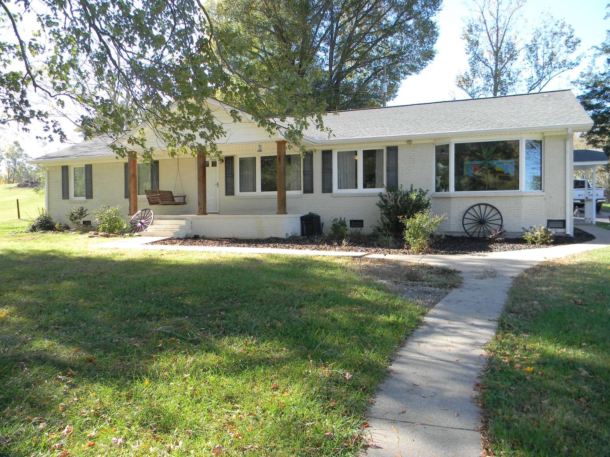 Fayetteville, TN 37334,854 Shelbyville Hwy