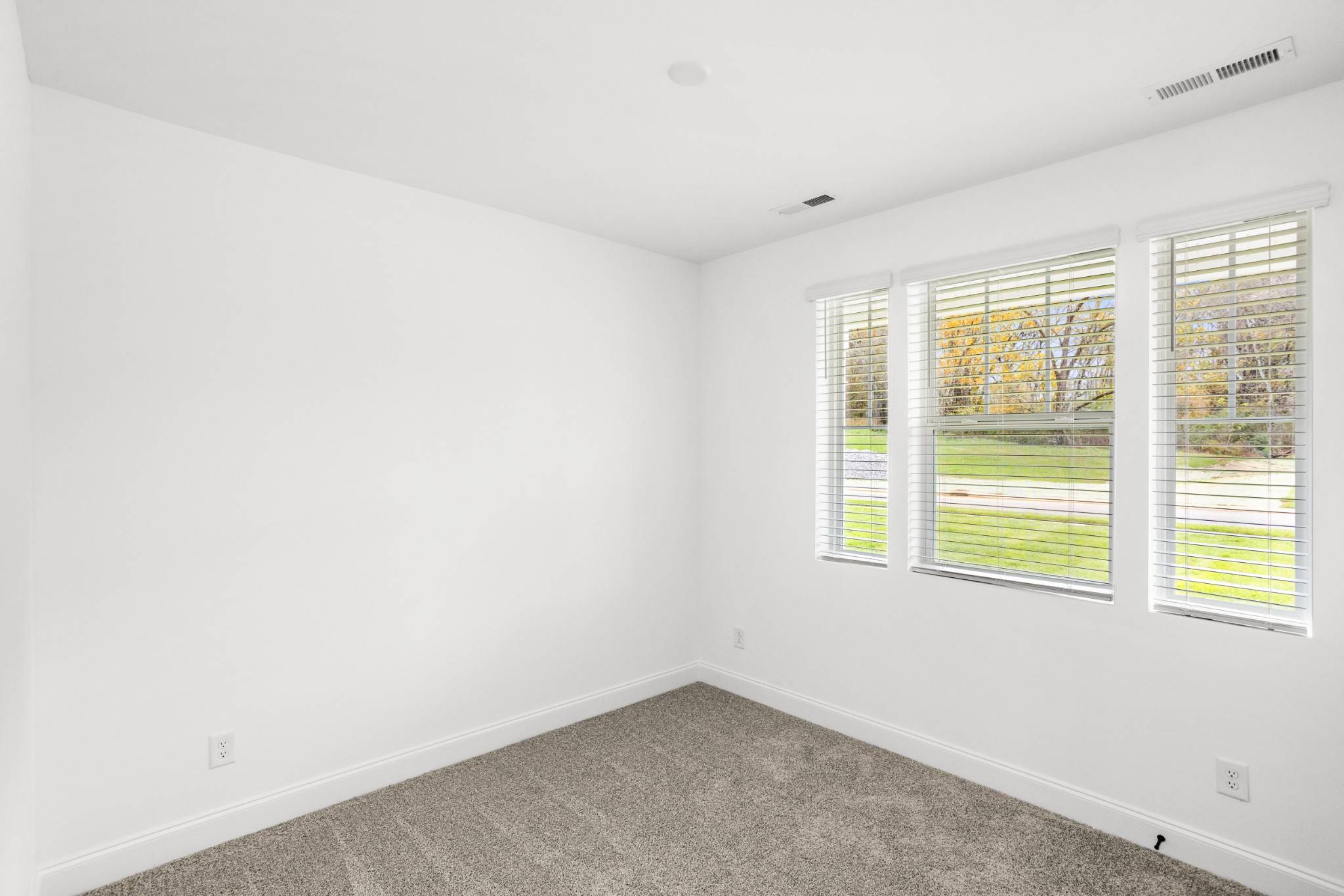 Columbia, TN 38401,1552 Oak Springs Drive