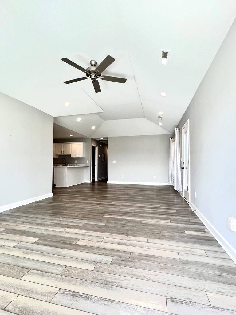 Hopkinsville, KY 42240,590 Justify Dr