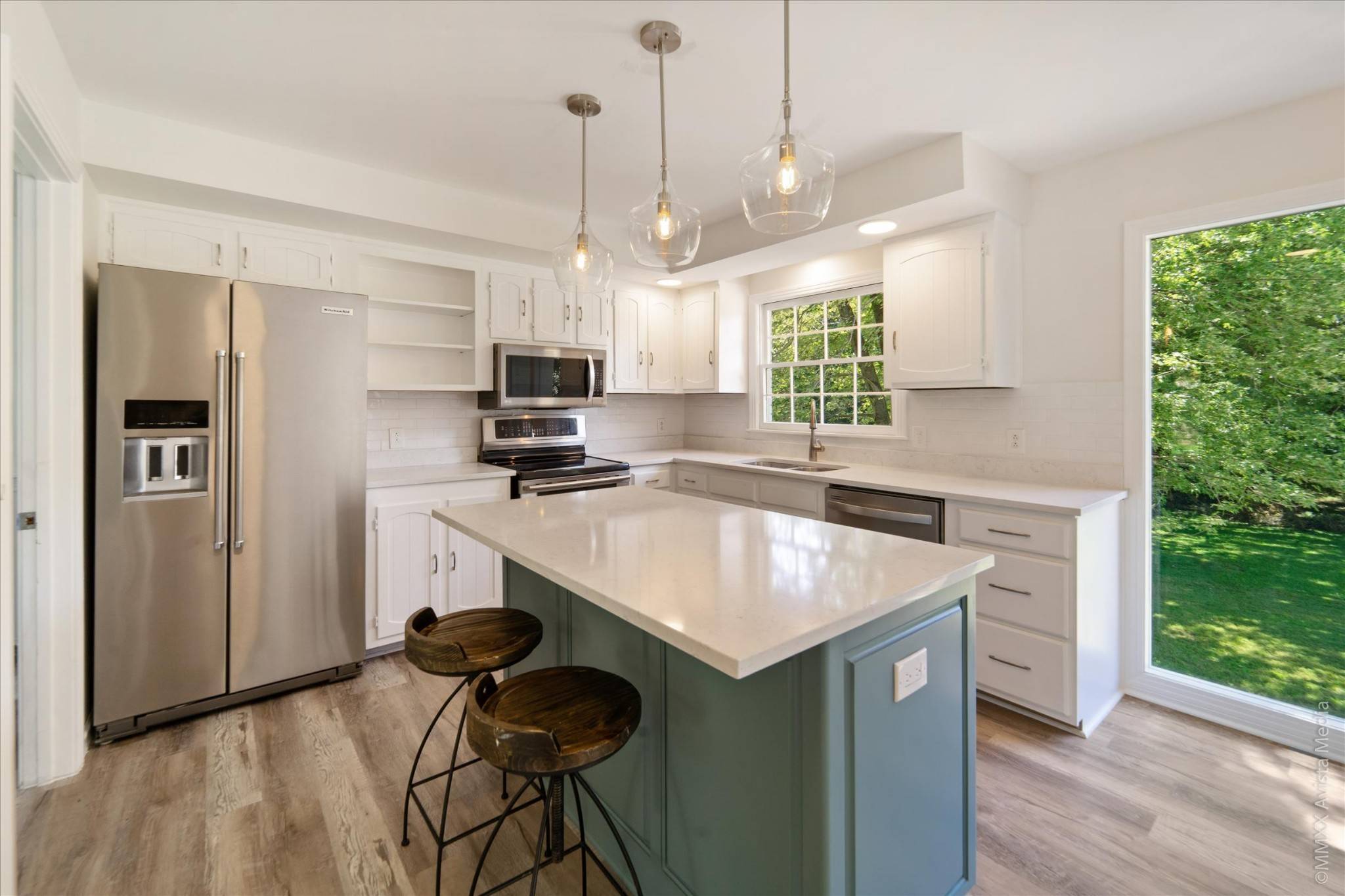 Hendersonville, TN 37075,128 Meadowlake Dr