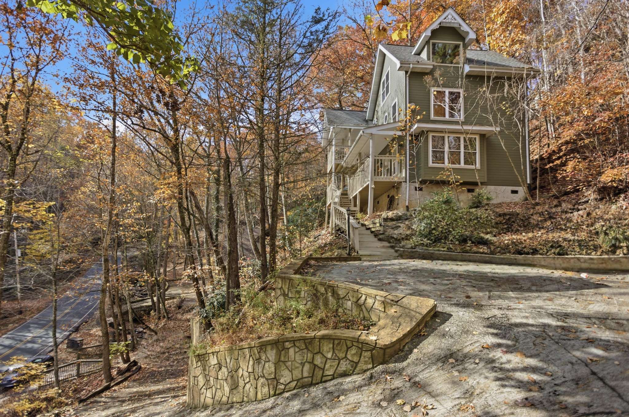 Gatlinburg, TN 37738,1110 Ski Mountain Rd