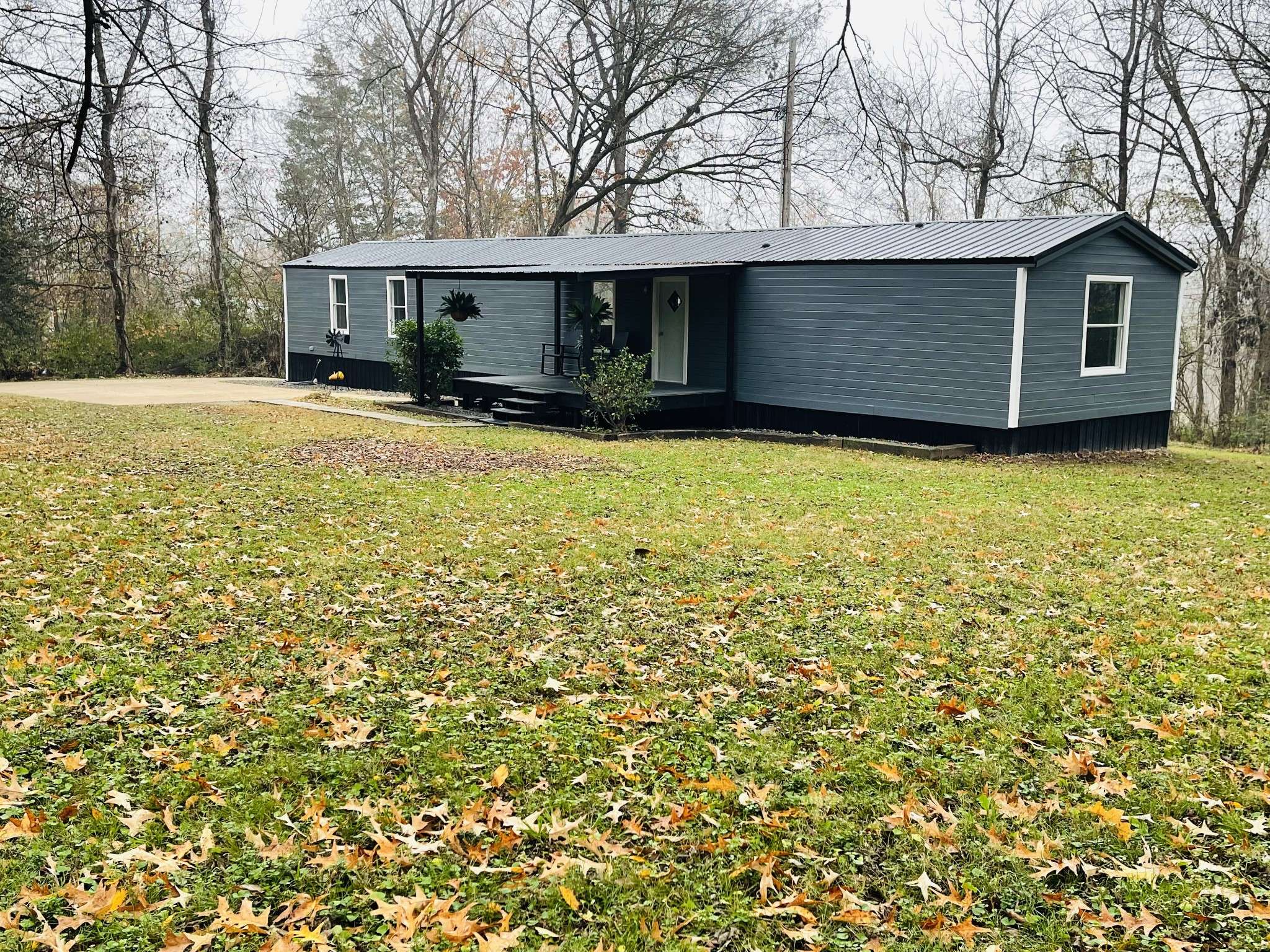 Cumberland City, TN 37050,303 Conger St