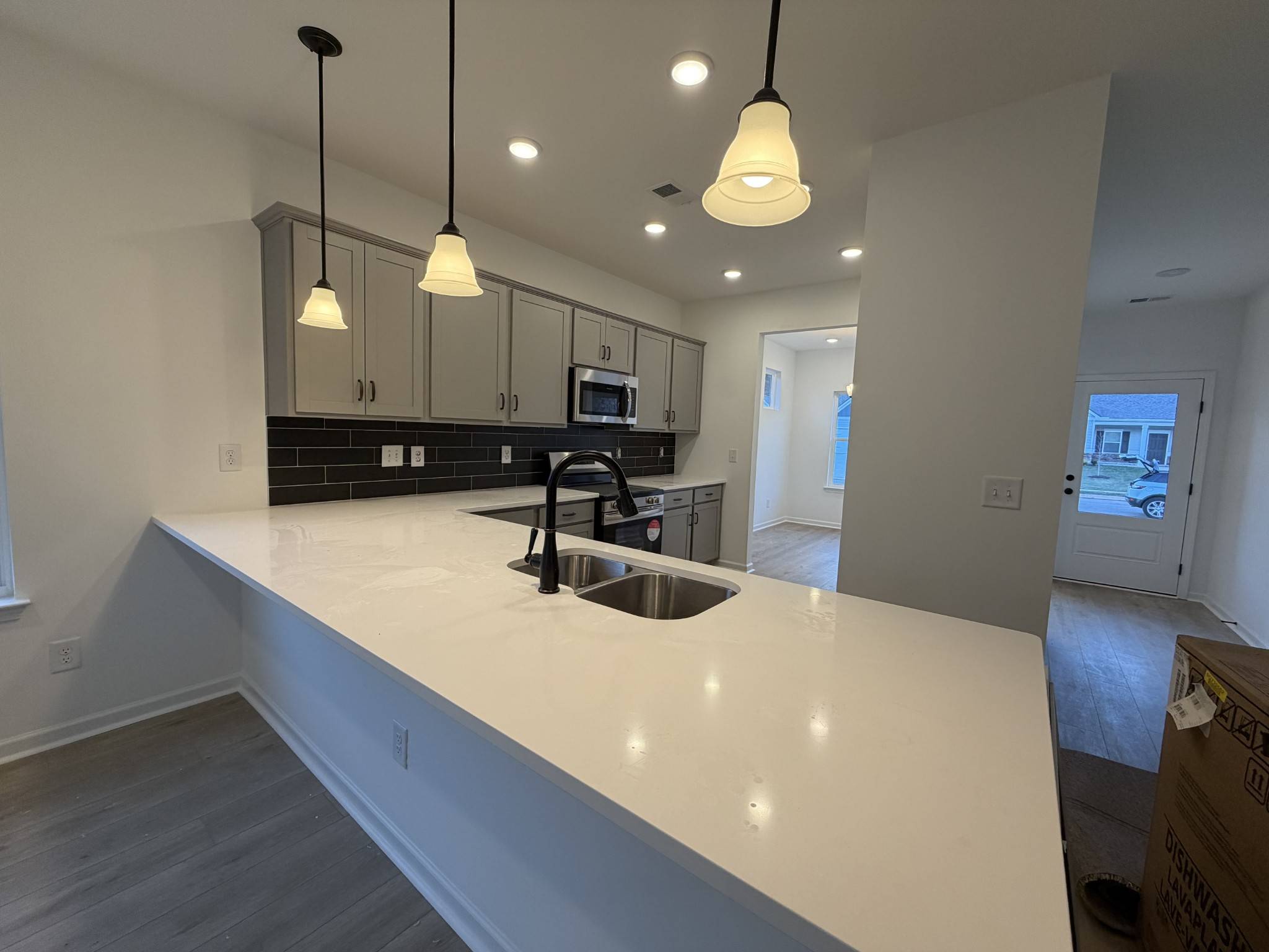 White House, TN 37188,1108 Southerlynn Dr