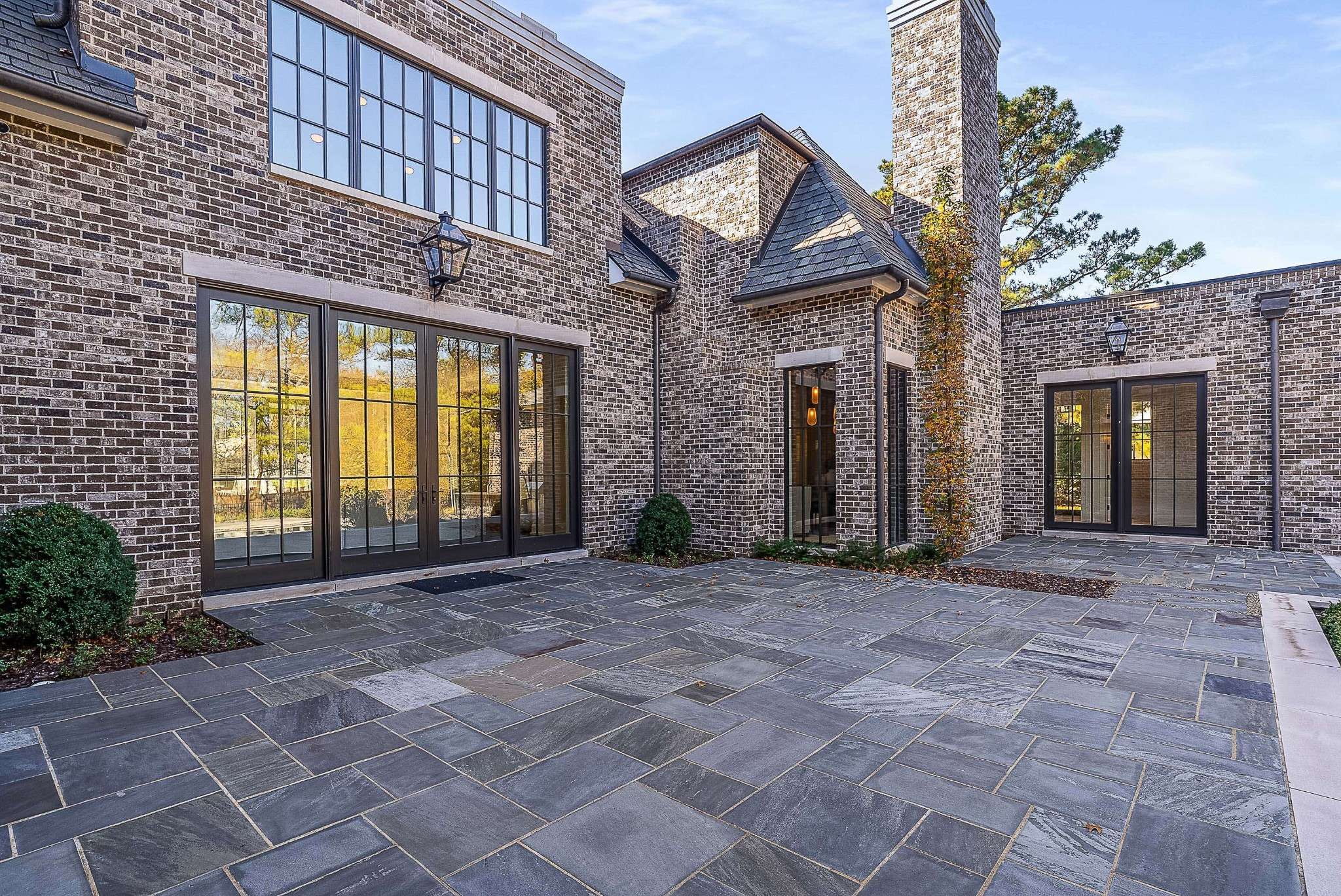 Nashville, TN 37215,1206 Tyne Blvd