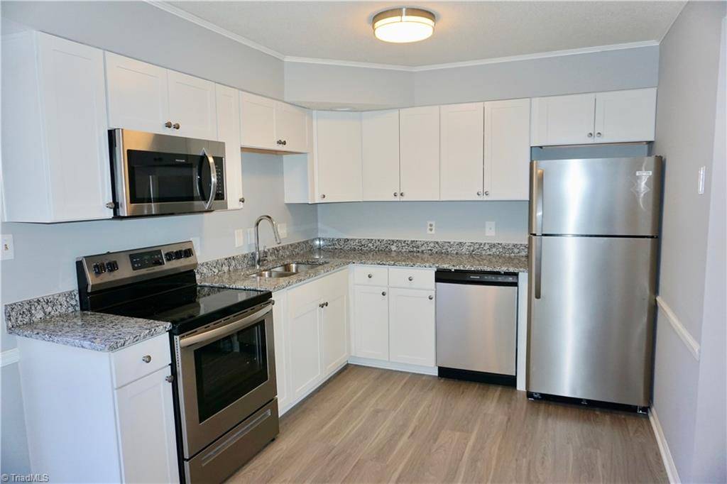 Kernersville, NC 27284,536 Brookside CT