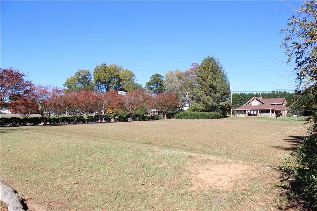 Taylorsville, NC 28681,9C & 9B W Main AVE