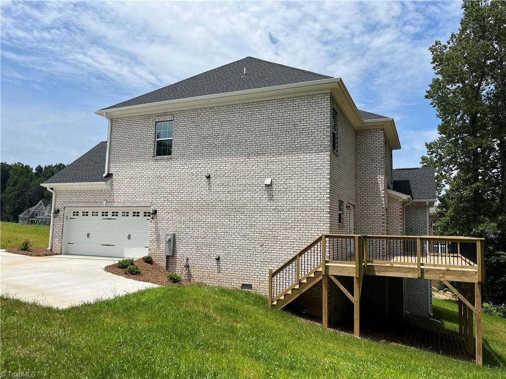 Oak Ridge, NC 27310,8604 Yvonne CT #18