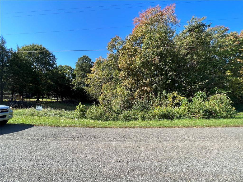 Mount Airy, NC 27030,00 Lynnewood DR #.56 Ac