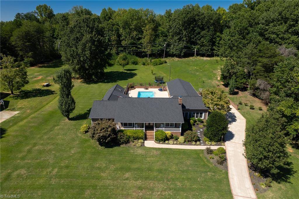 Thomasville, NC 27360,373 Old Farm RD