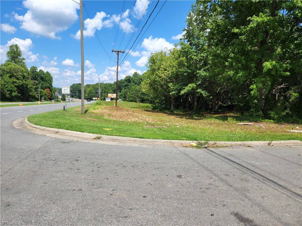 Winston-salem, NC 27106,0 University Pkwy