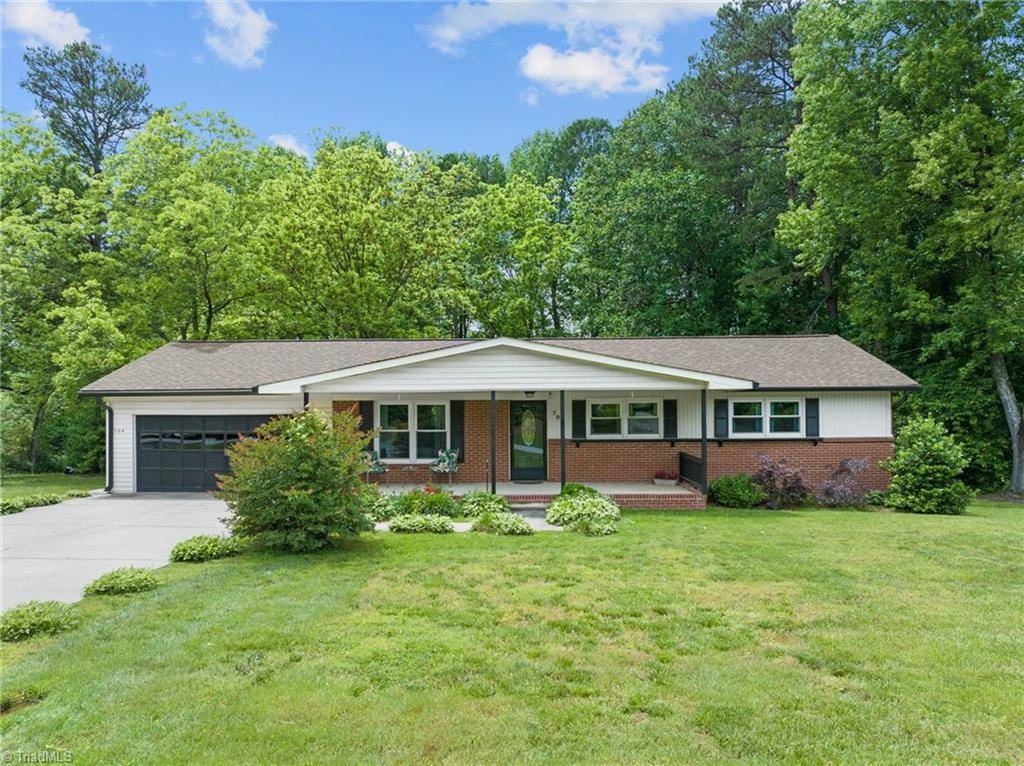 Thomasville, NC 27360,704 Overbrook DR