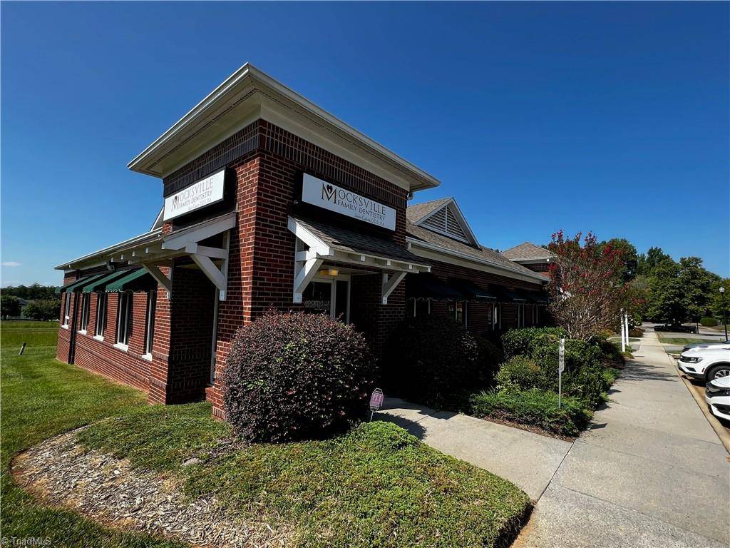 Mocksville, NC 27028,113 Market Place DR #A