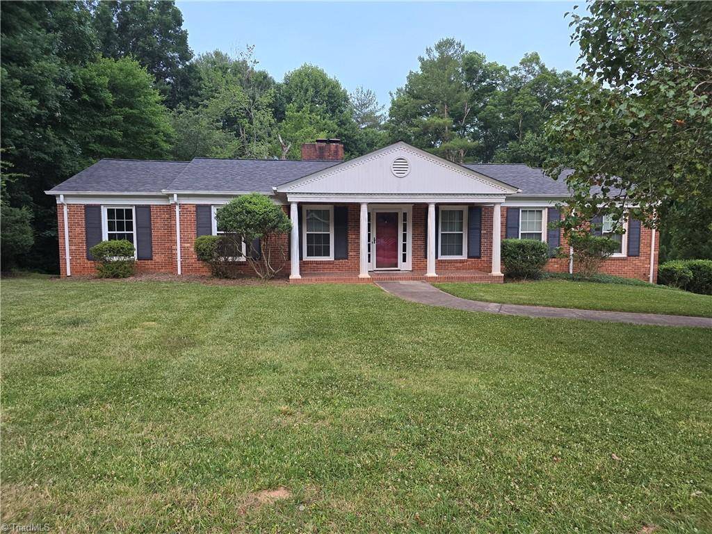 North Wilkesboro, NC 28659,905 Coffey AVE