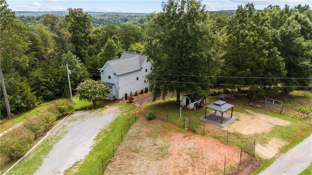 East Bend, NC 27018,1043 Autumn DR