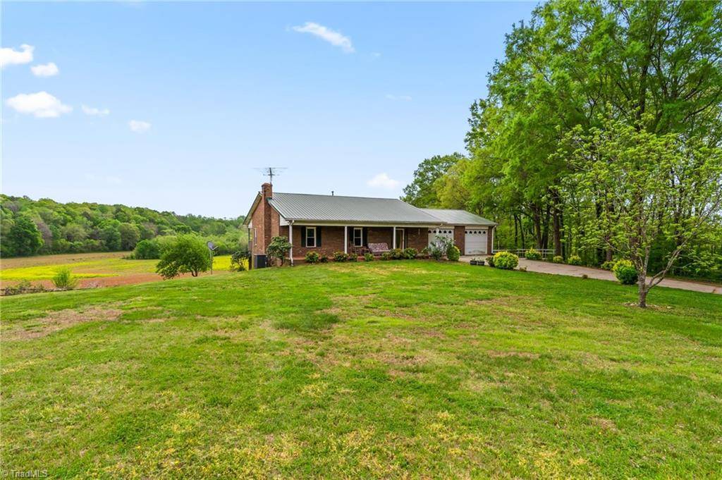 Mocksville, NC 27028,425 Dillon LN