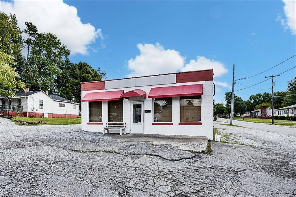 High Point, NC 27263,1000-1002 Baker RD