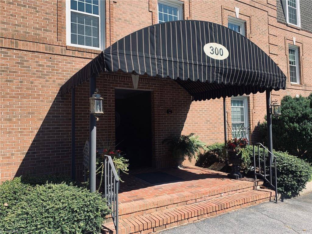 Salisbury, NC 28144,300 N Fulton ST #11