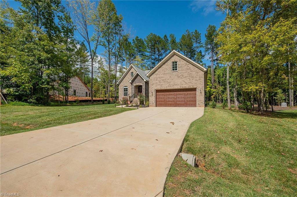 Salisbury, NC 28146,608 Sunset Pointe DR