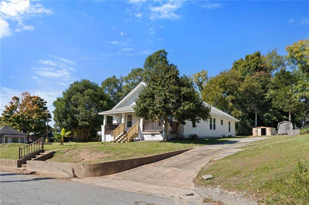 Thomasville, NC 27360,204 Ridgecrest ST