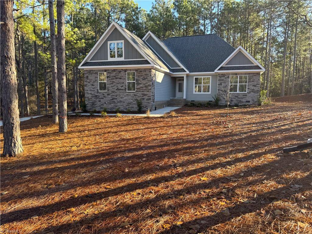 West End, NC 27376,498 Longleaf DR