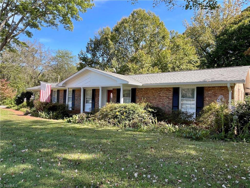 Mocksville, NC 27028,732 Country LN