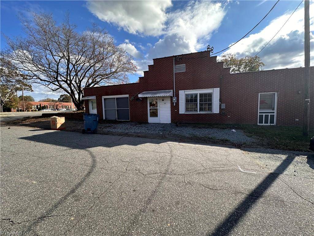 Liberty, NC 27298,111 W Starmount AVE