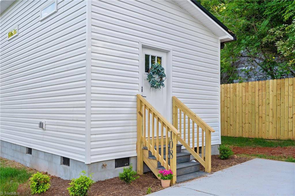 Reidsville, NC 27320,108 Sunflower RD
