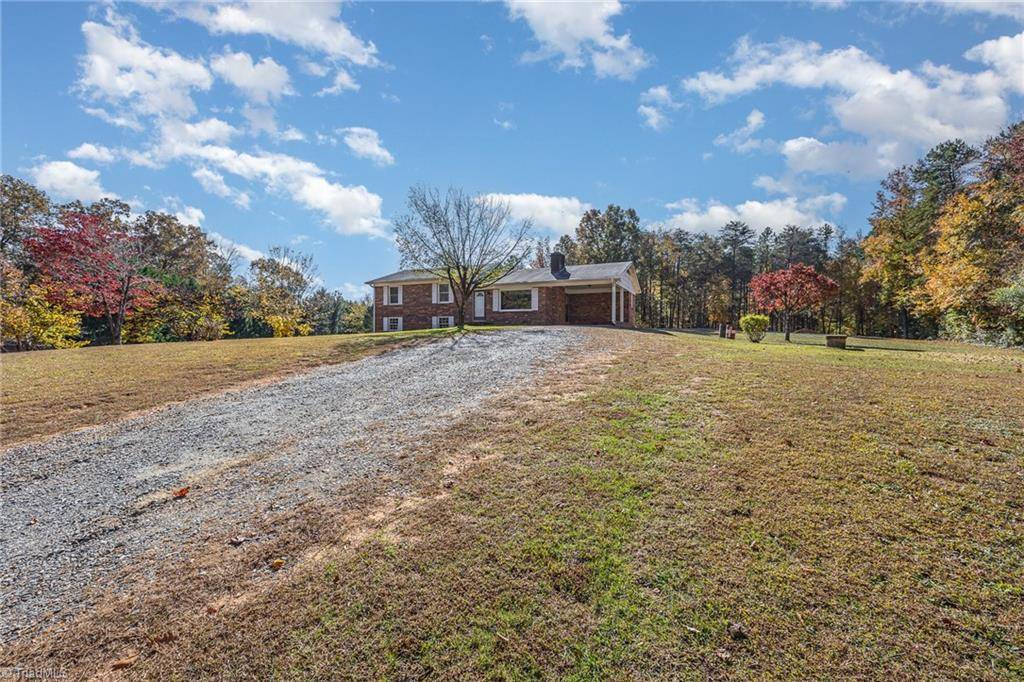 Lexington, NC 27292,270 Beechwood DR