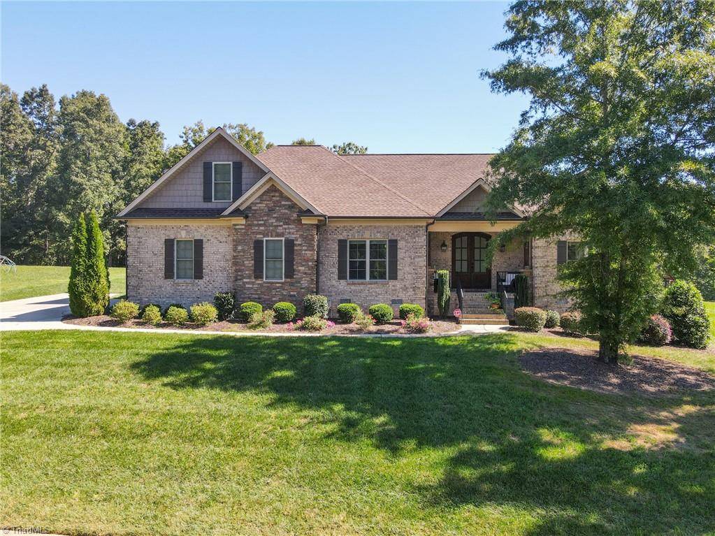 Summerfield, NC 27358,7320 Henson Forest DR