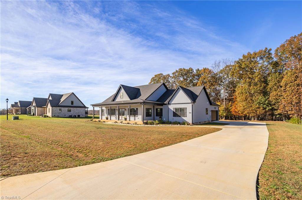 Stokesdale, NC 27357,8504 Peony DR