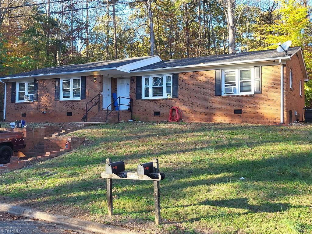 Lexington, NC 27295,233 Flynt ST