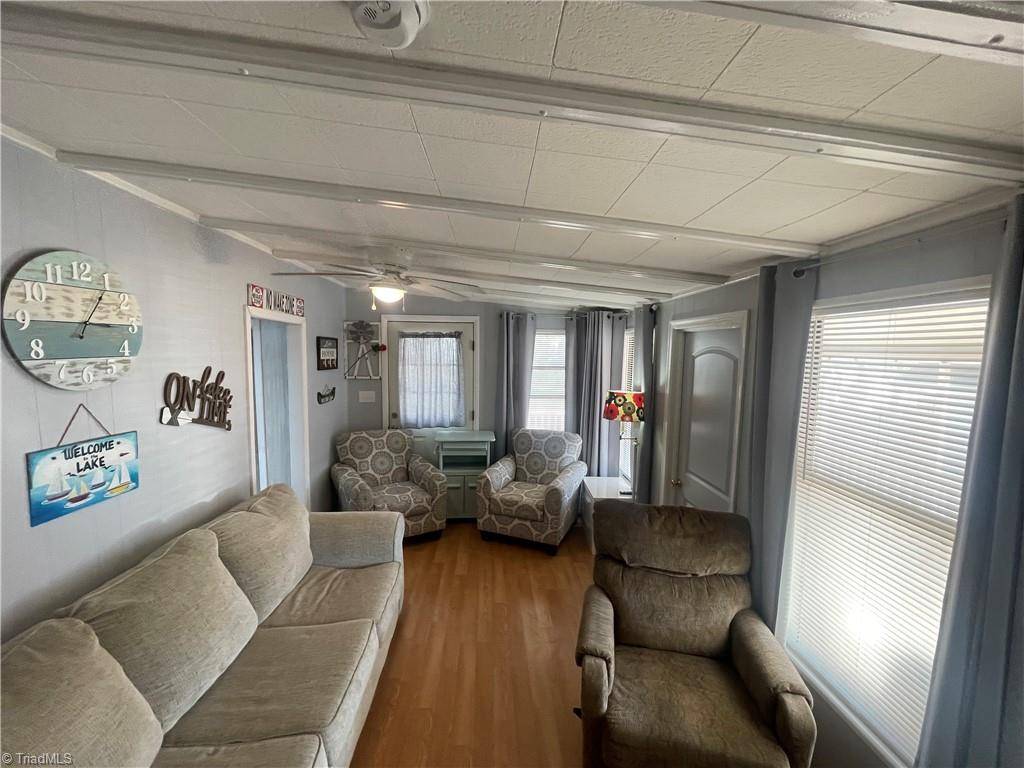 New London, NC 28127,168 Club house DR