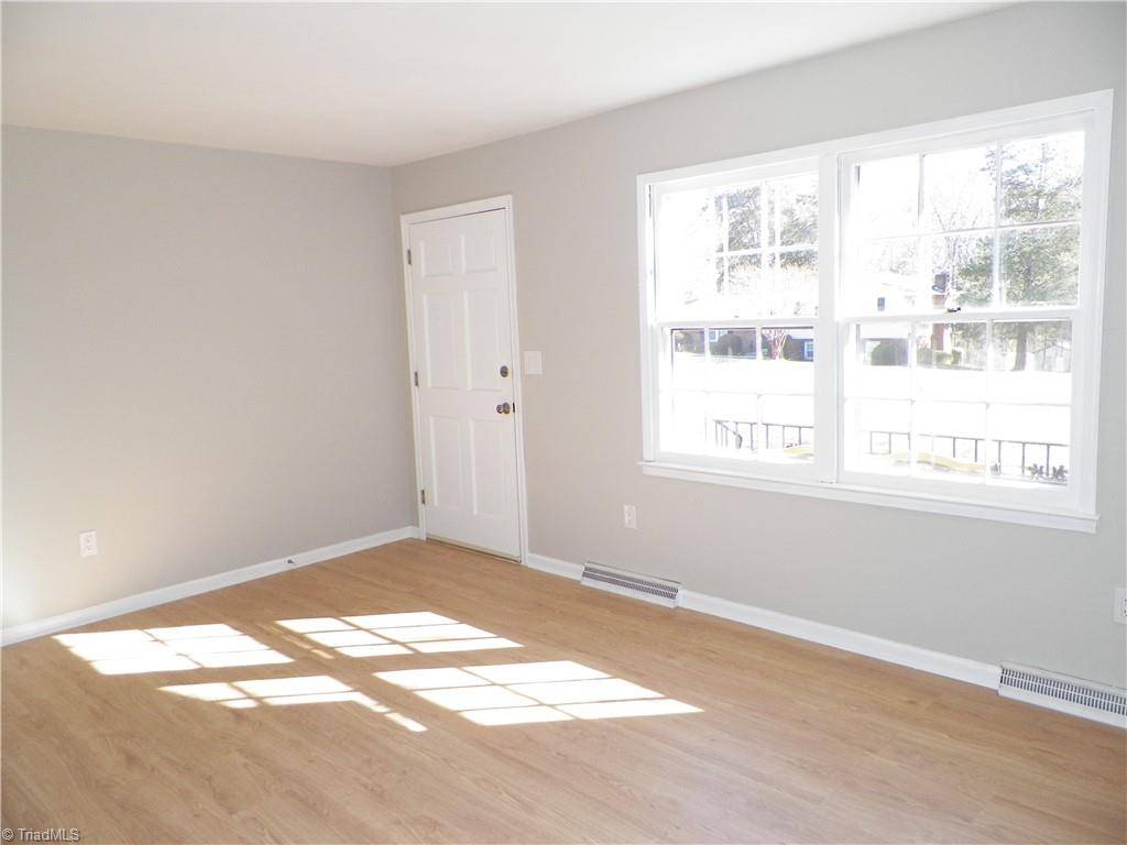 Winston-salem, NC 27127,464 Mendenhall DR