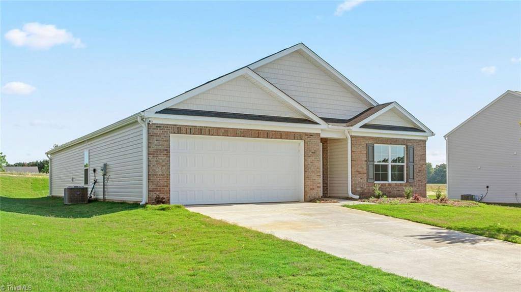 Mayodan, NC 27027,148 Rose Wind WAY