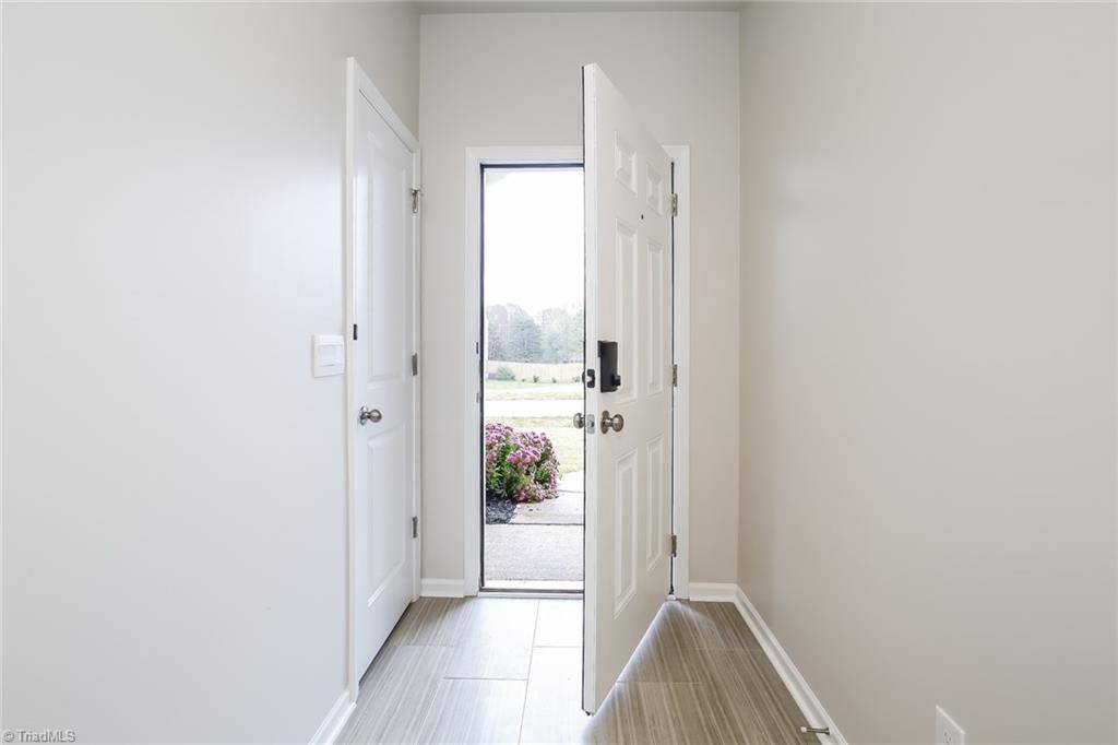 Lexington, NC 27295,180 Daniel DR