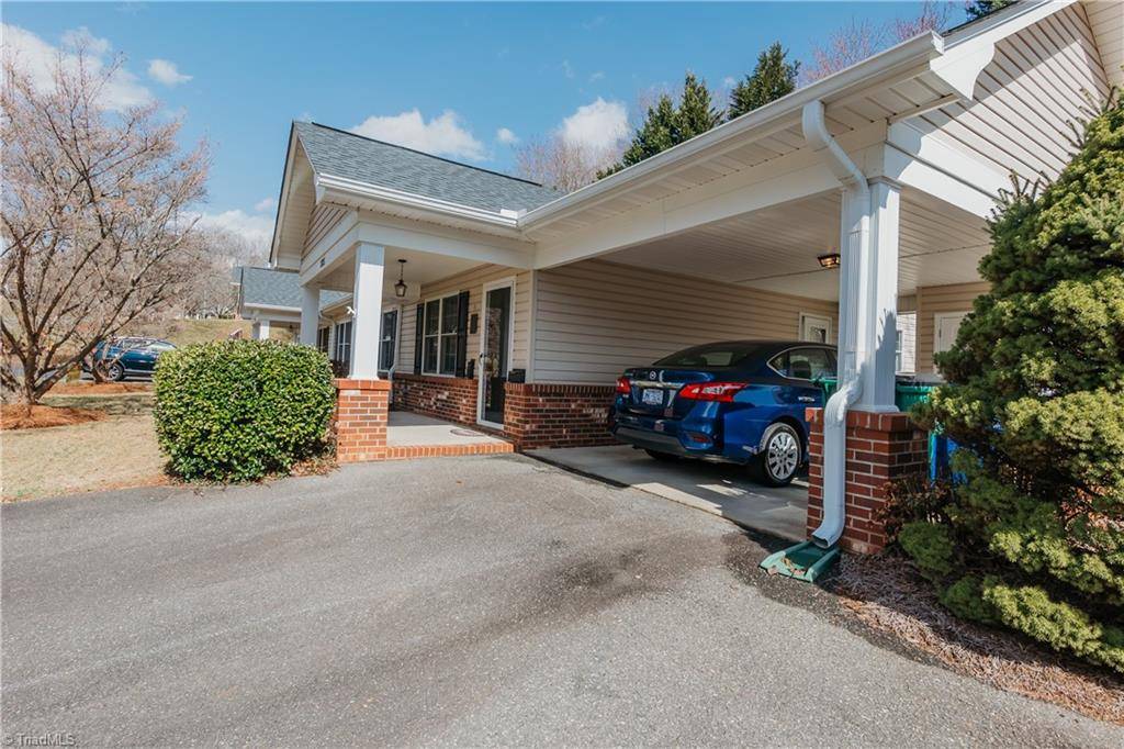 Mount Airy, NC 27030,2125 Heatherstone LN