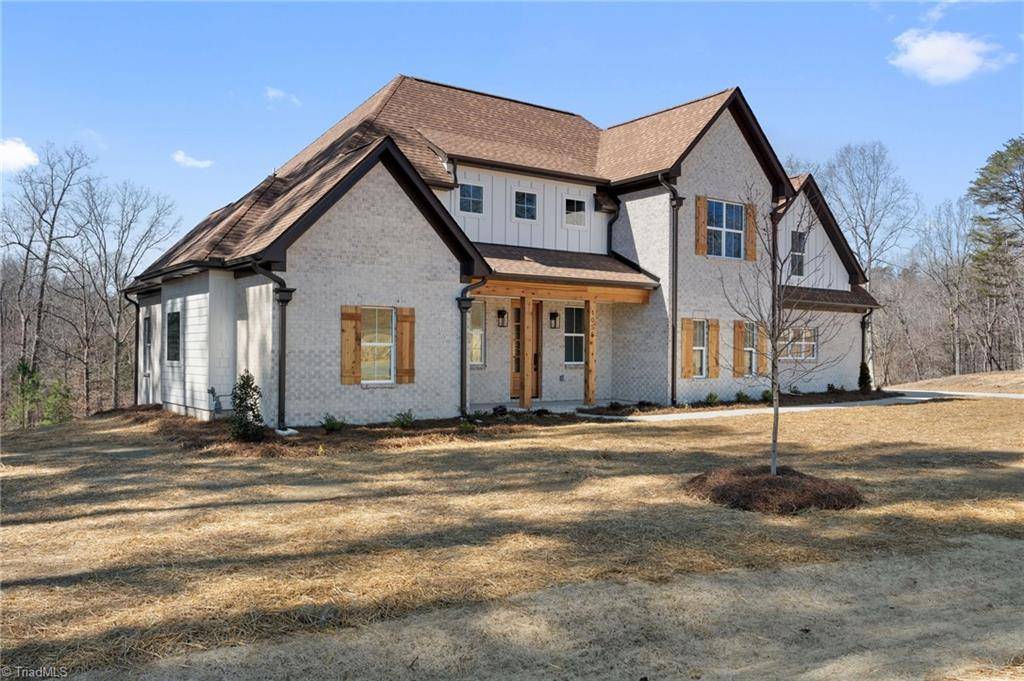 Winston-salem, NC 27107,1055 Medinah DR