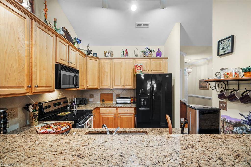 Clemmons, NC 27012,1104 Pelican LN