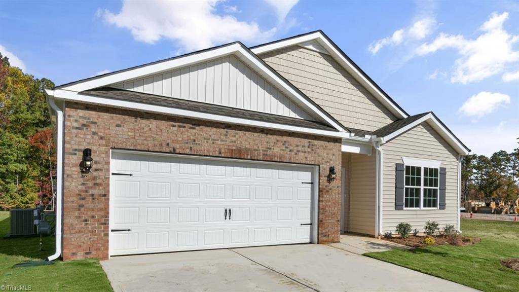 Lexington, NC 27295,303 Falcon LN