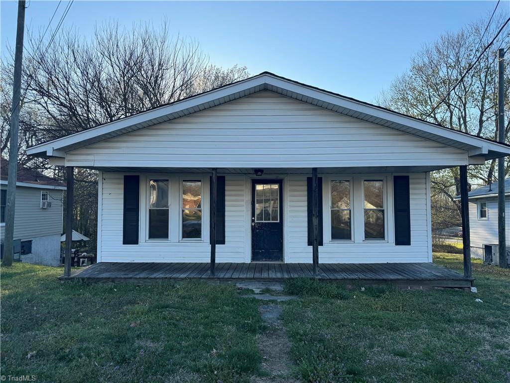 Thomasville, NC 27360,324 walker ST