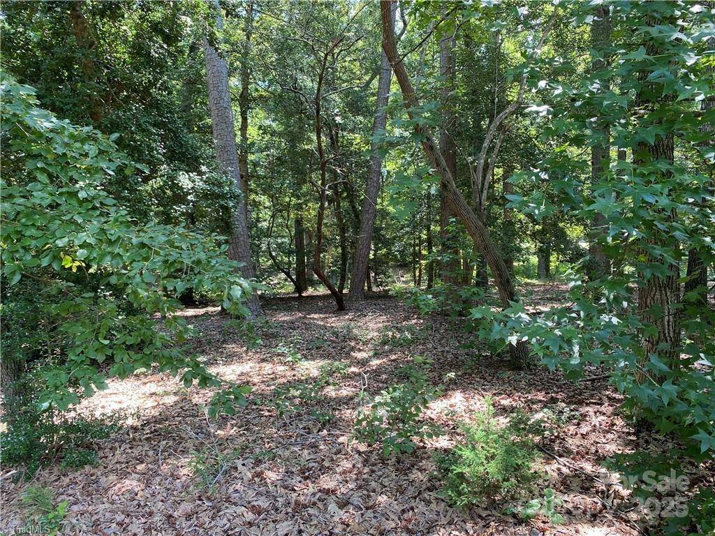 New London, NC 28127,1659 Southpoint LN
