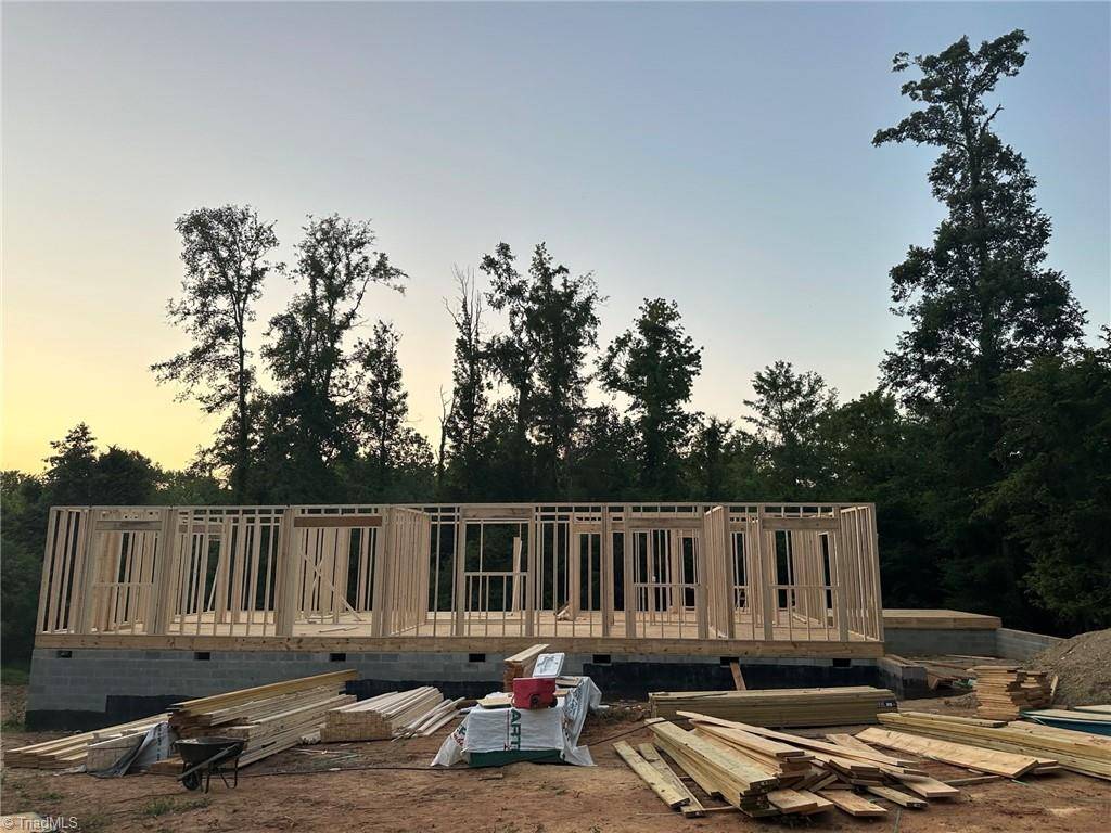 Lexington, NC 27295,176 Ivory LN